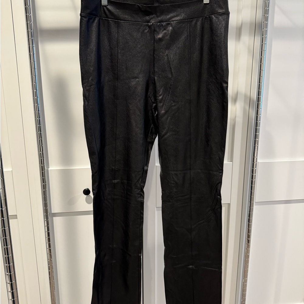 Commando Faux Leather Split-Front Pants in Black